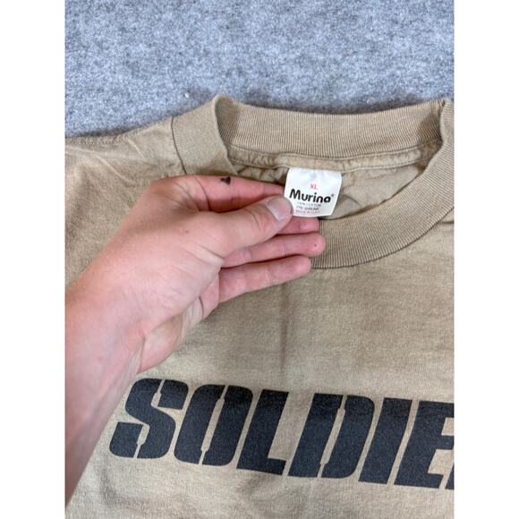 VINTAGE 90s Soldier Movie Shirt Mens XL Brown Graphic Murina USA Short Sleeve - Picture 9 of 10